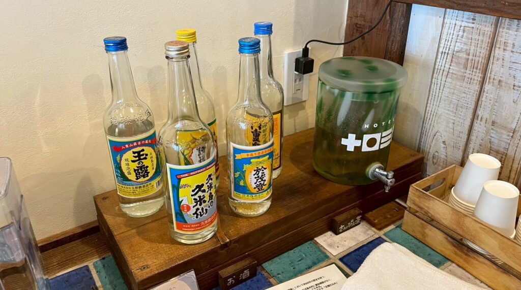 ホテルのウェルカムドリンクコーナー