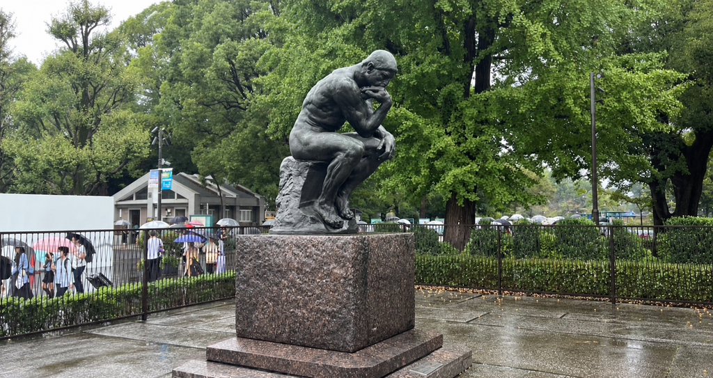 国立西洋美術館のロダン「考える人」